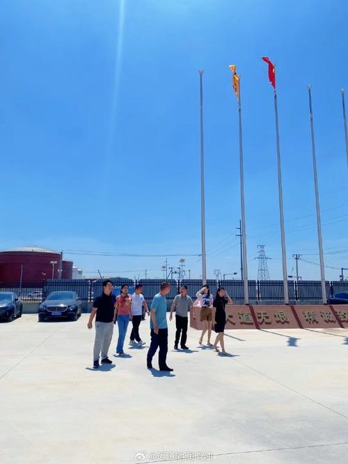 吴总与贾总莅临迈道驰润滑油全新智慧工厂，黄骅观光旅游同步开启新篇章